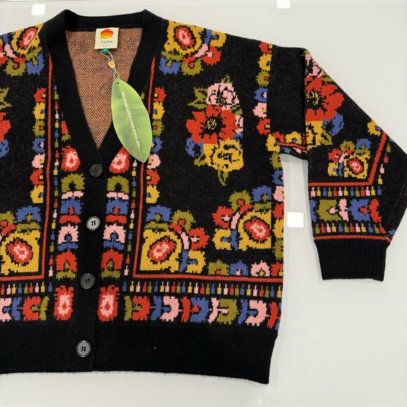 FARM Rio Flowers Tapestry Cardigan - Picture 7 of 16
